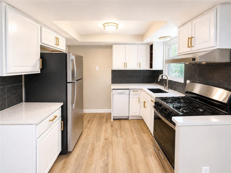 418 Pennwood Dr — photo 4