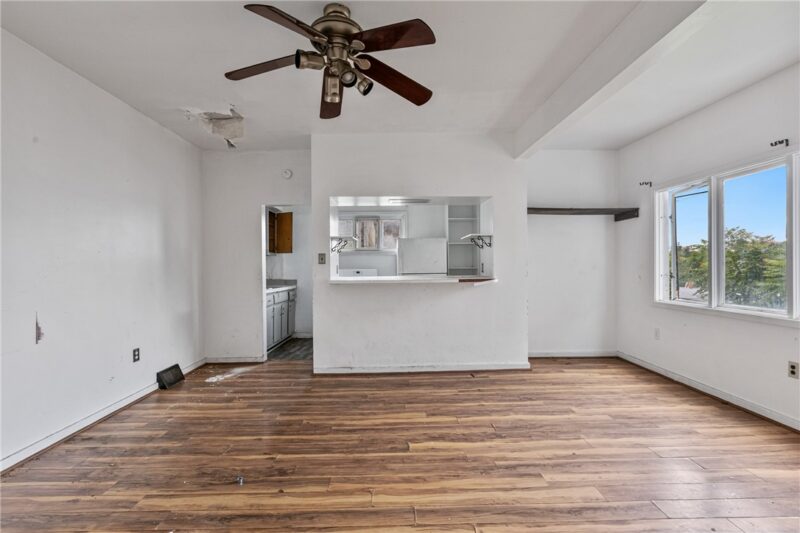 2112 Arlington Ave — photo 7