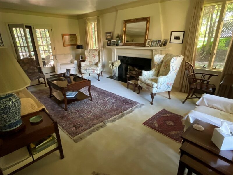1080 Woodberry Rd — photo 8