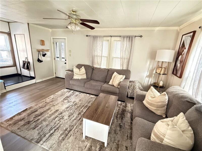 74 E Katherine Ave — photo 2