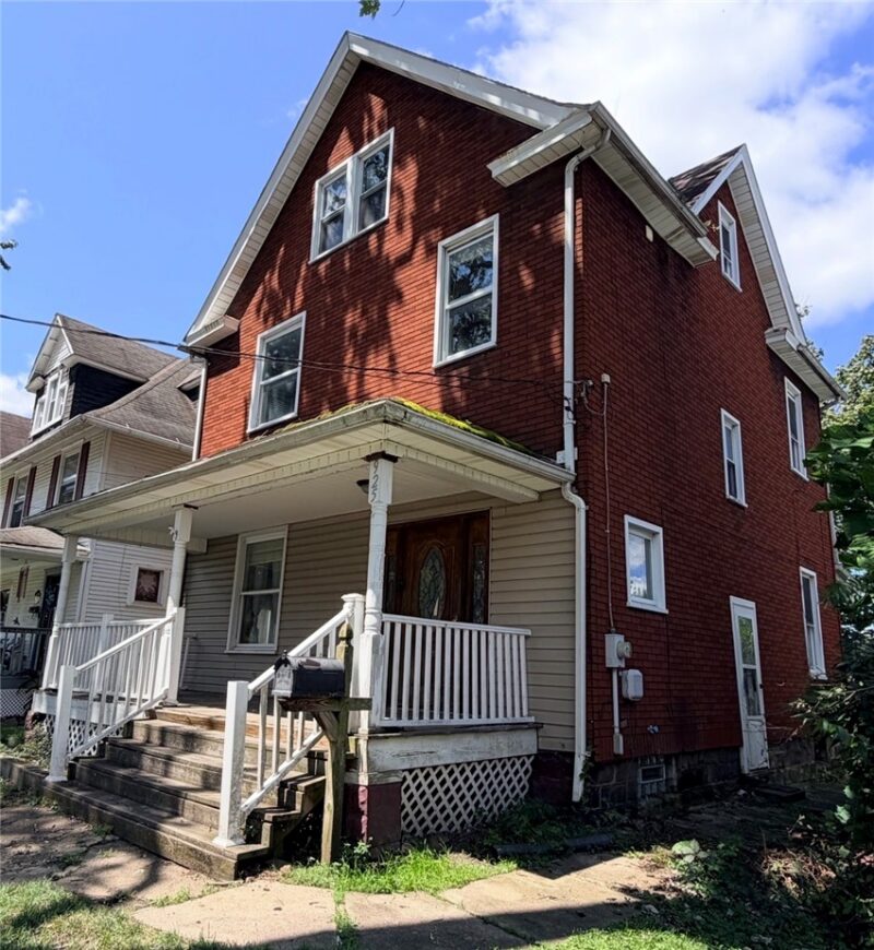 925 Morton St — photo 2