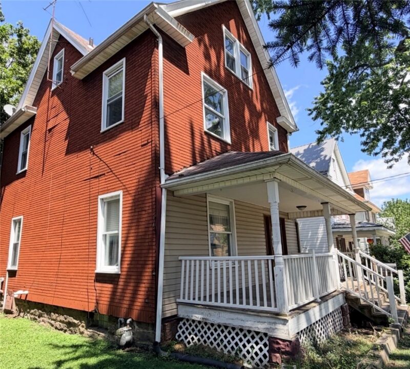 925 Morton St — photo 3