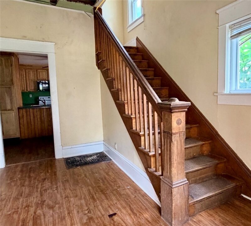 925 Morton St — photo 4