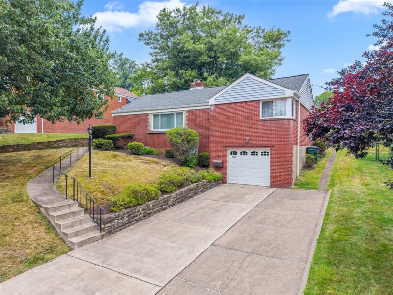 4366 E Brightview Ave — photo 2