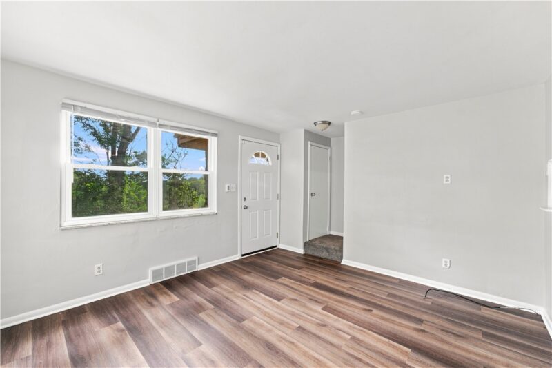 9218 Florida Ave — photo 5
