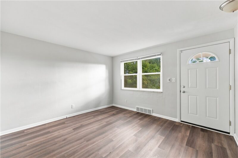 9218 Florida Ave — photo 6