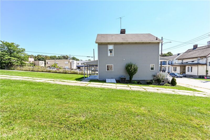 615 W Otterman St — photo 2