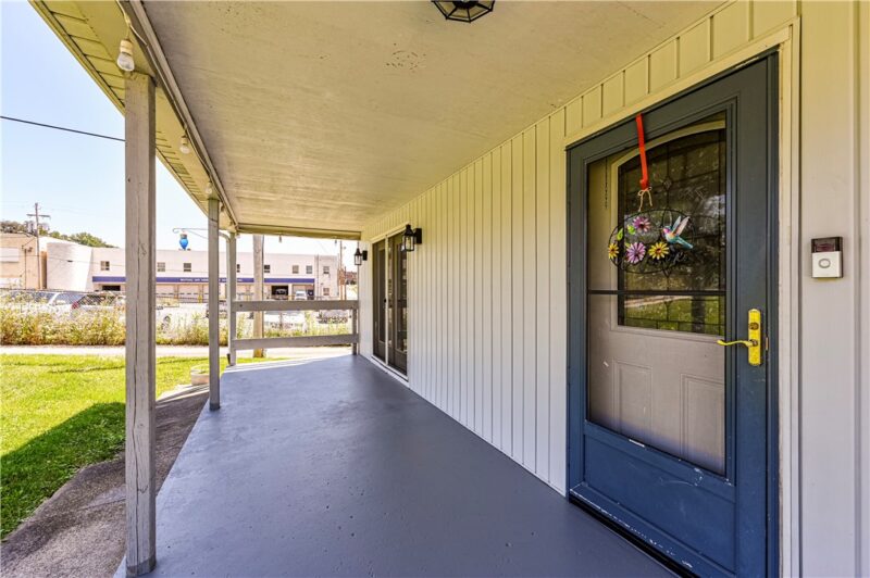 615 W Otterman St — photo 7
