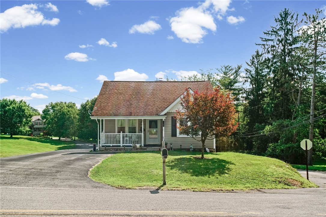 2440 Henry Rd — photo 1