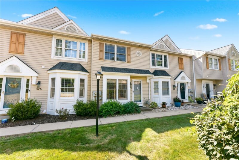 378 Jubilee Drive — photo 4
