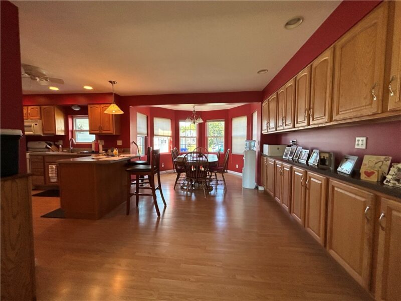 276 East Ave — photo 4