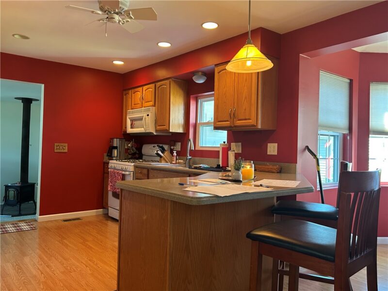 276 East Ave — photo 5