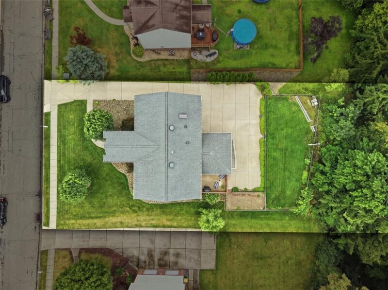 32 Westchester Ct. — photo 2