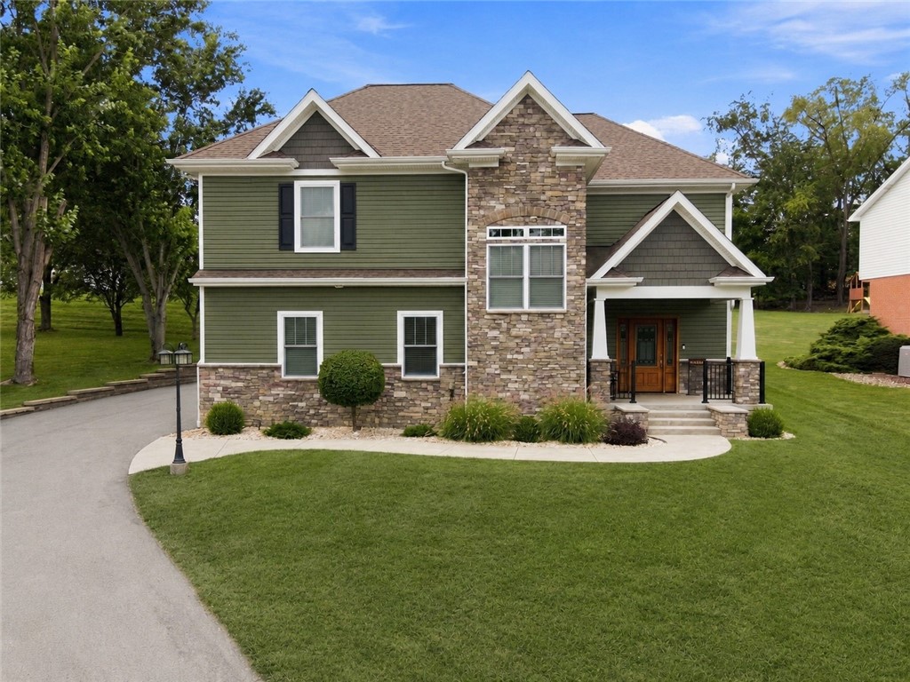2215 Hyland Rd — photo 1