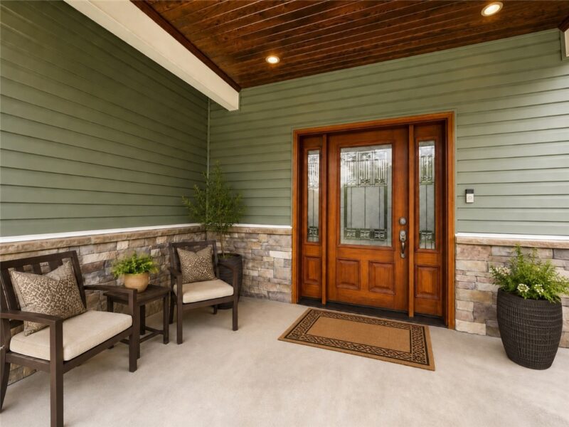 2215 Hyland Rd — photo 2