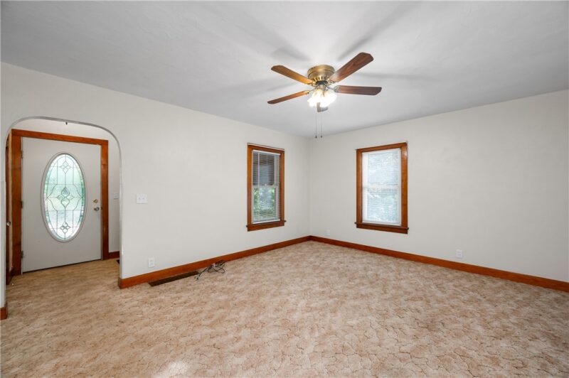 103 Taylor St — photo 3