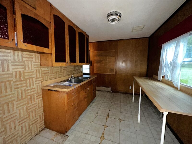217 Sherwood Drive — photo 6