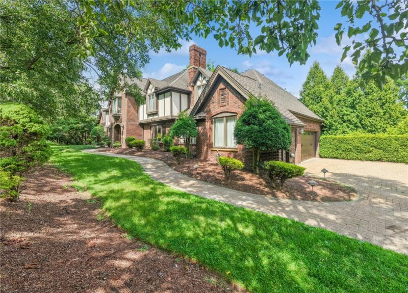 326 Red Oak Ct — photo 3