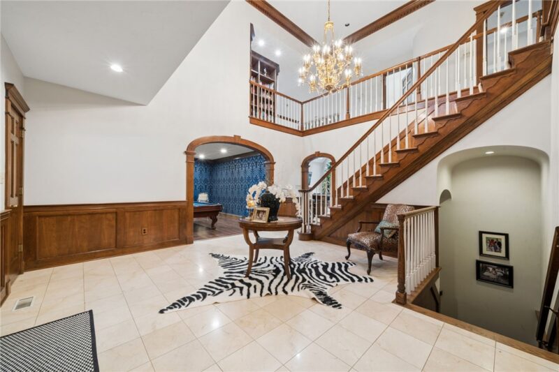 326 Red Oak Ct — photo 4