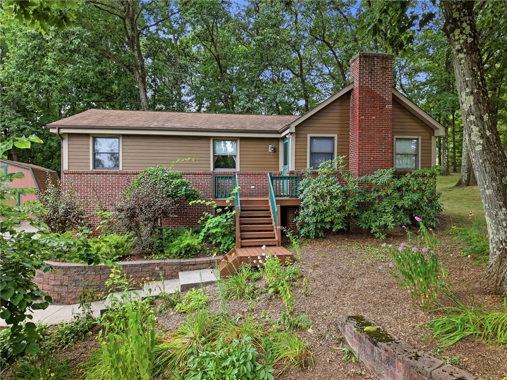 108 Needham Dr — photo 1