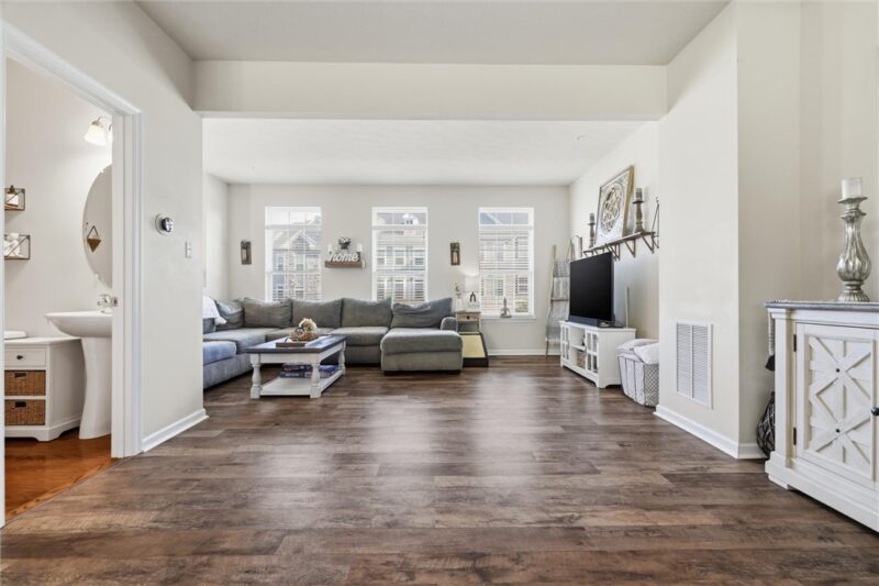 12 REMINGTON DRIVE — photo 5