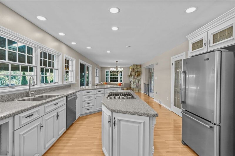 269 Garvinhurst Drive — photo 3