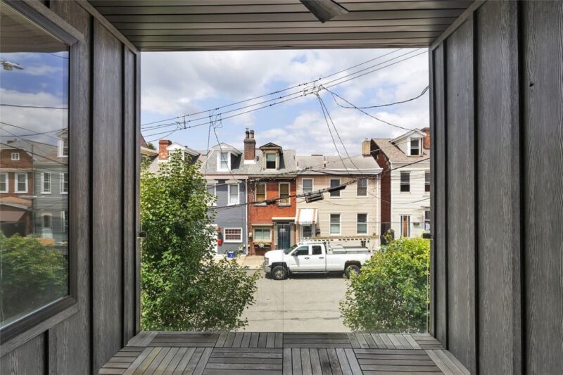 4618 Carlton St — photo 7