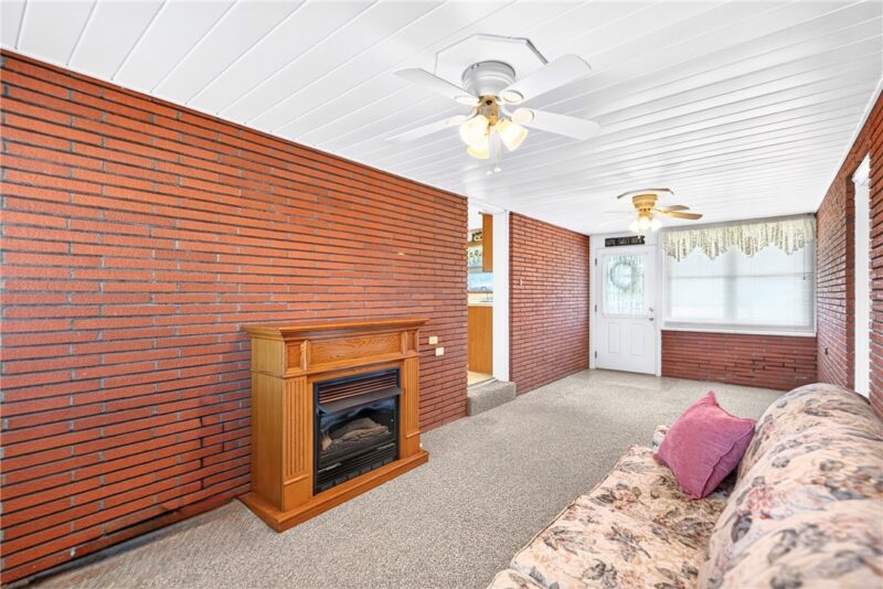 700 Stokes Drive — photo 3