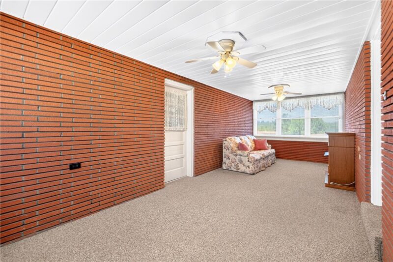 700 Stokes Drive — photo 4