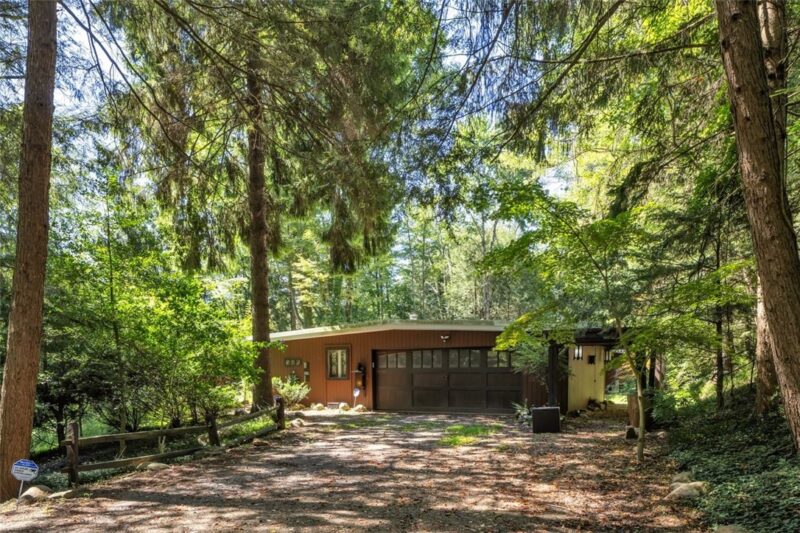 213 Brooks Dr — photo 4