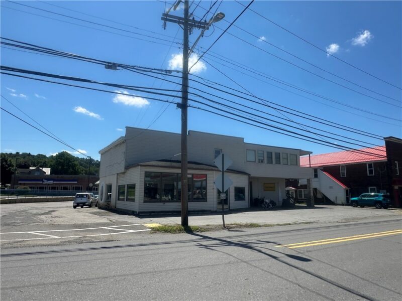 549 E Mahoning Street — photo 4