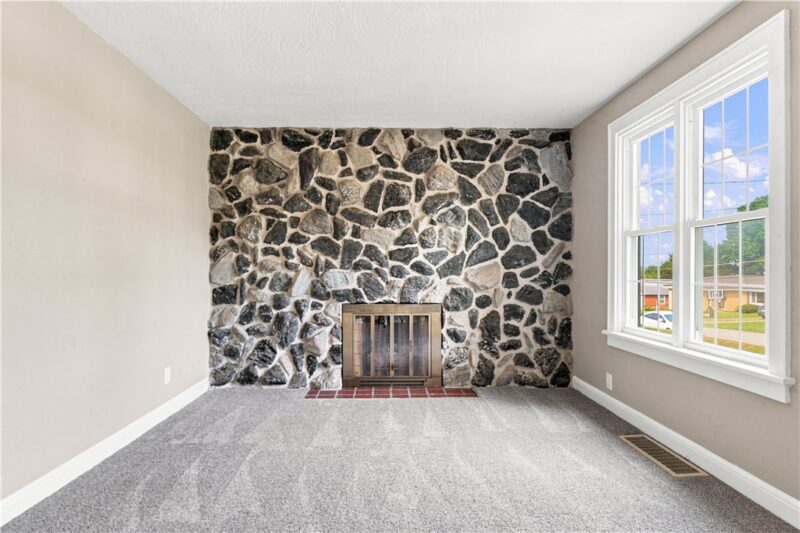 147 Wayne St — photo 3