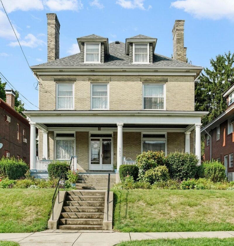 5633 Elgin