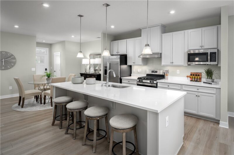 164 Olivia Drive — photo 3