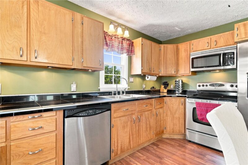 208 Stone Church Rd — photo 6