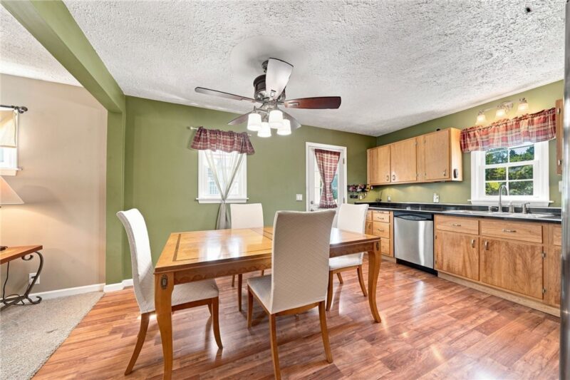208 Stone Church Rd — photo 8