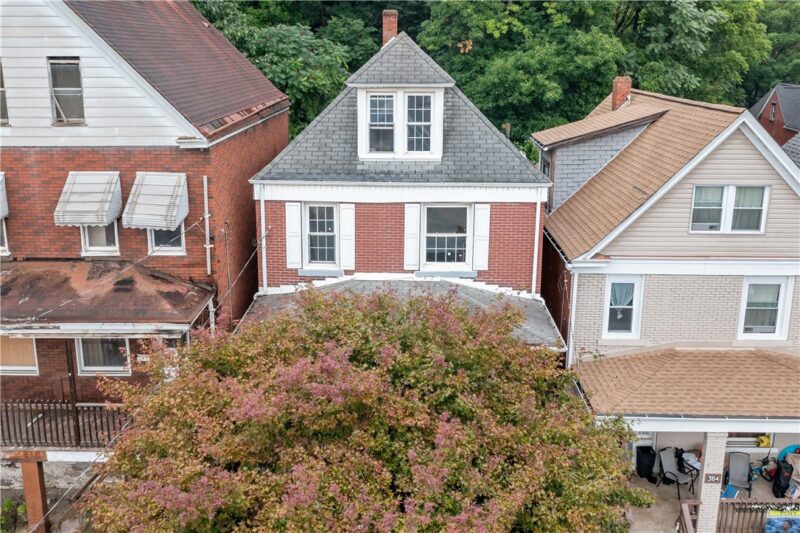 362 Kenney Ave — photo 2