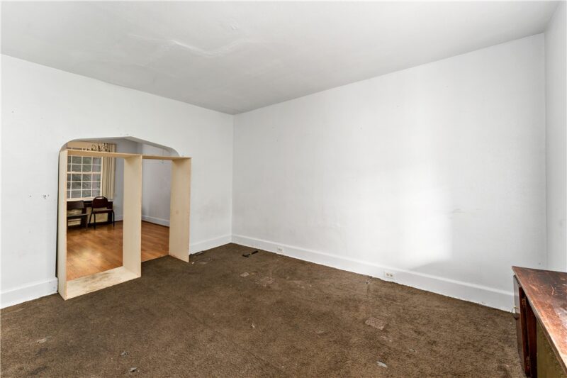 362 Kenney Ave — photo 8