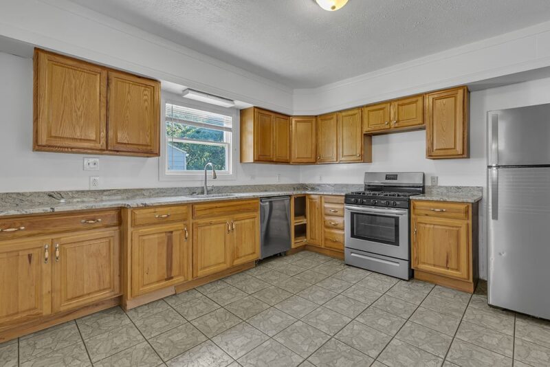 1609 Jackson Street — photo 2
