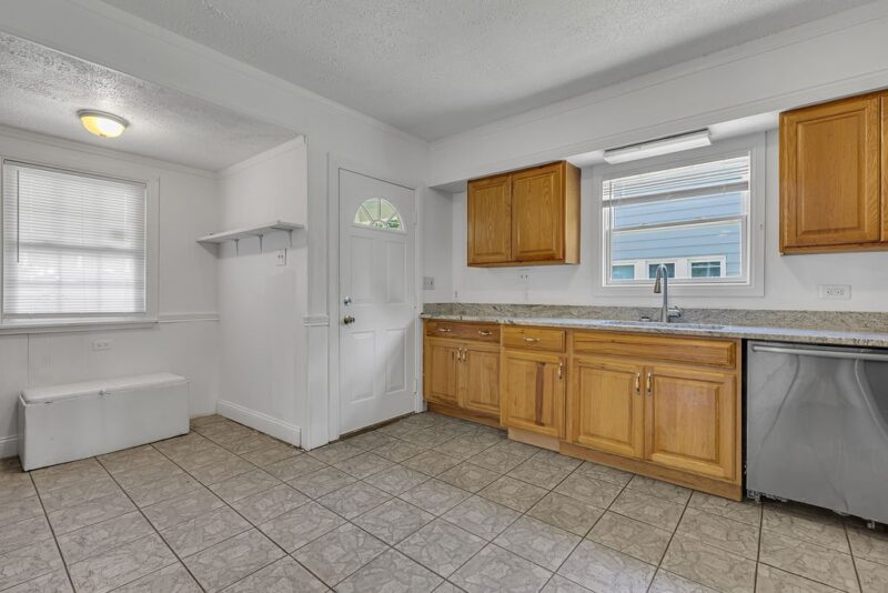 1609 Jackson Street — photo 3