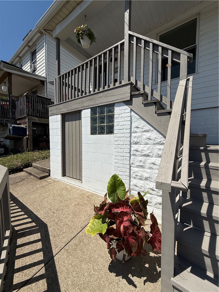 301 and 303 Bessemer Ave — photo 4