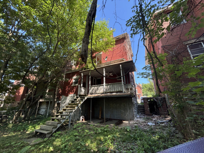 422 Charles STREET — photo 6