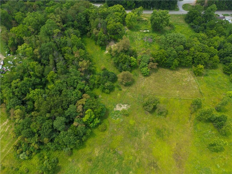 610 Valley Rd — photo 3