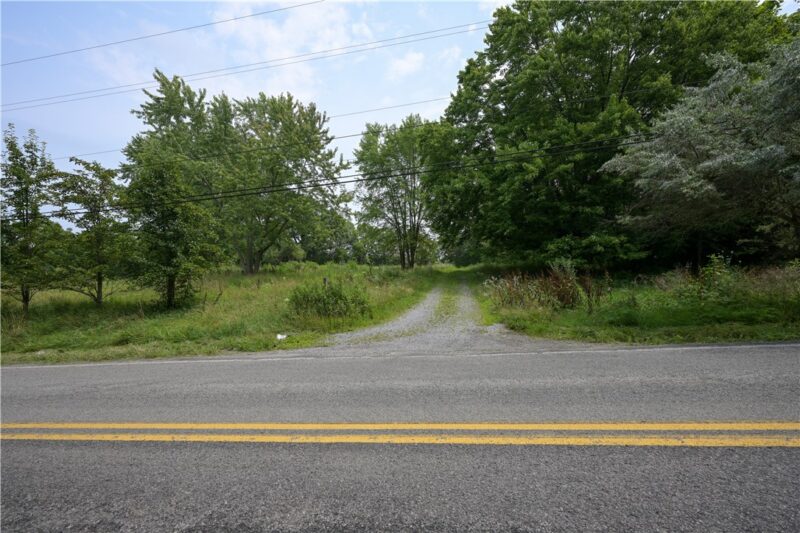 610 Valley Rd — photo 4
