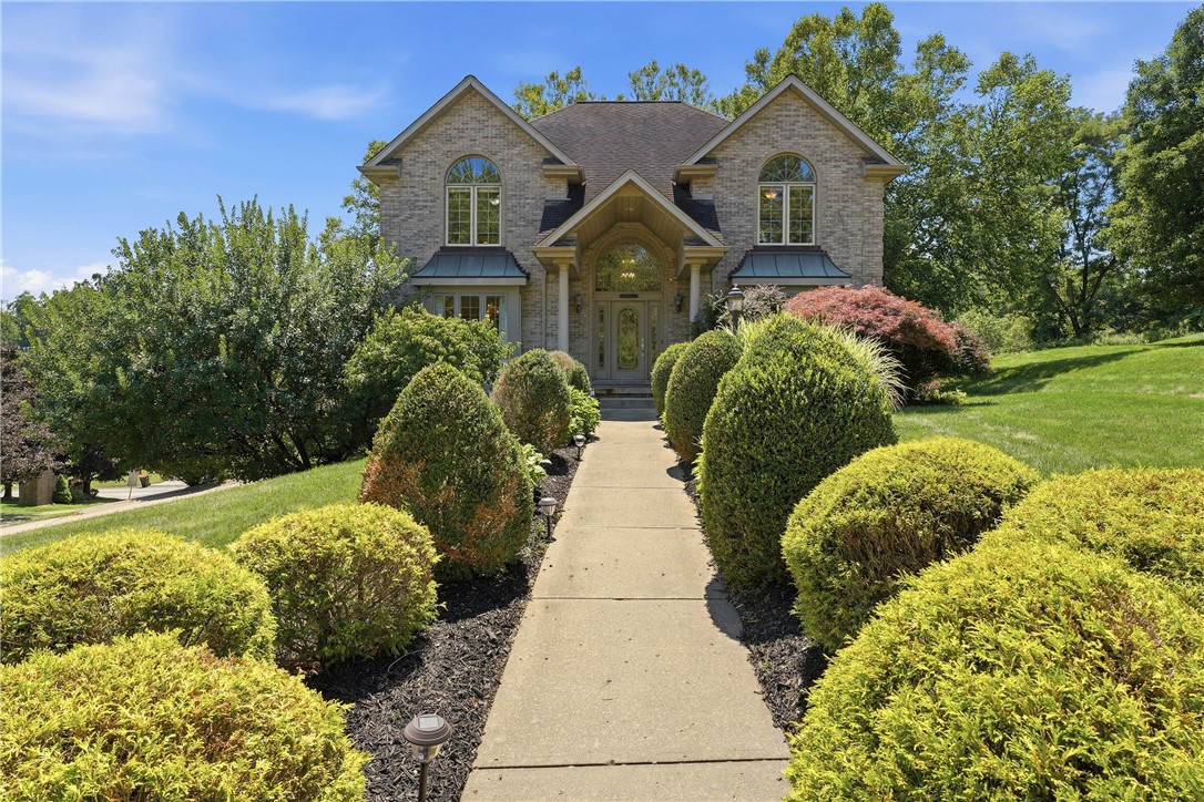 100 FIELD CLUB DRIVE WEST — photo 1