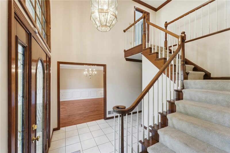 100 FIELD CLUB DRIVE WEST — photo 5