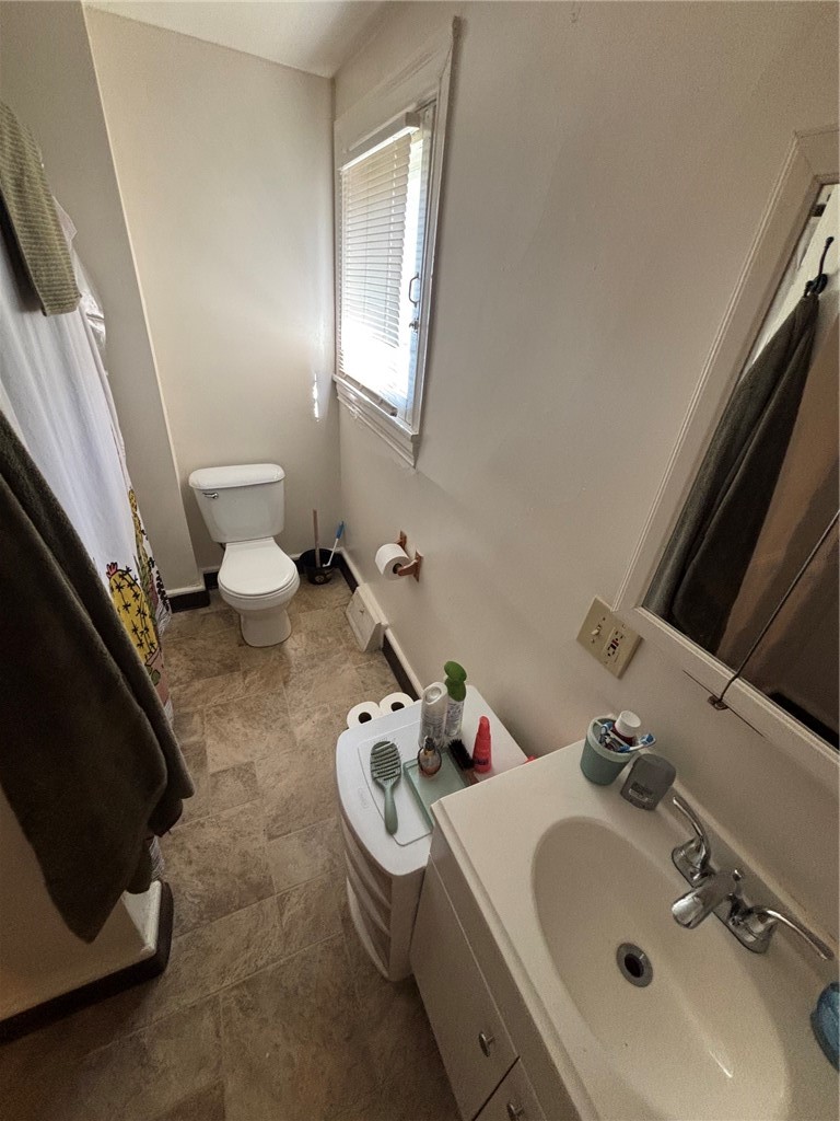 216 Langley Avenue — photo 4