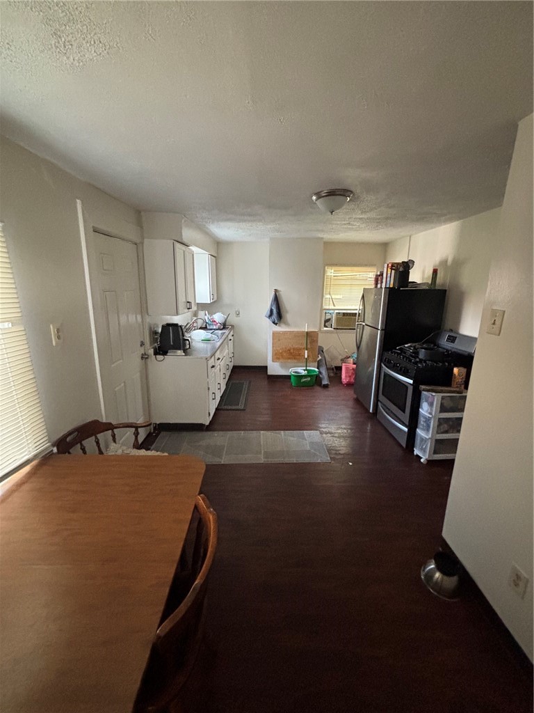 216 Langley Avenue — photo 7