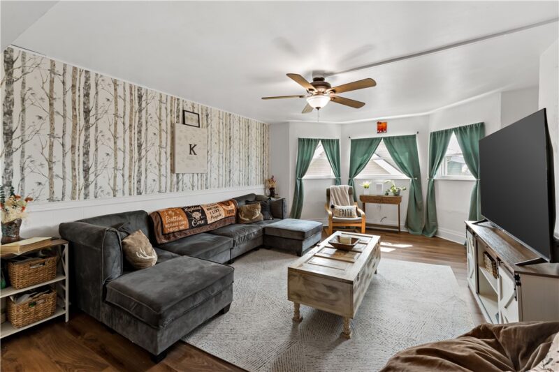 102 STEWART AVE — photo 6
