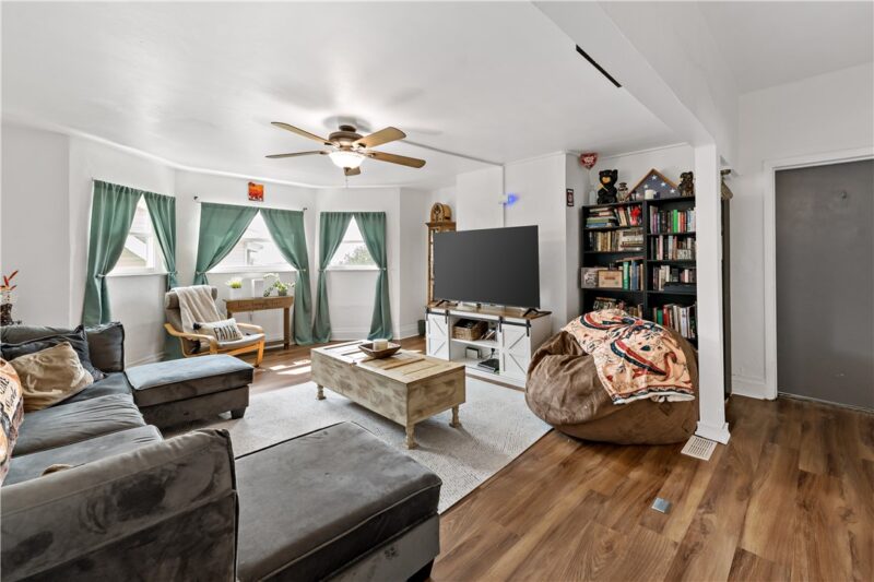 102 STEWART AVE — photo 8
